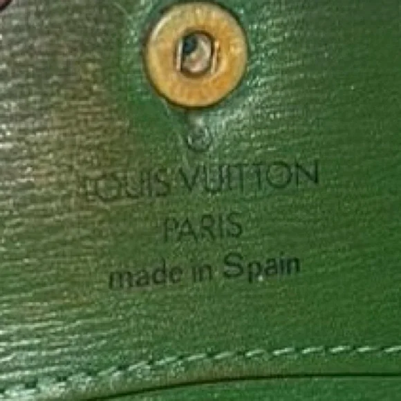 Louis Vuitton Epi Green Coin Purse Wallet Snap Card Holder Vintage LV - Picture 5 of 5